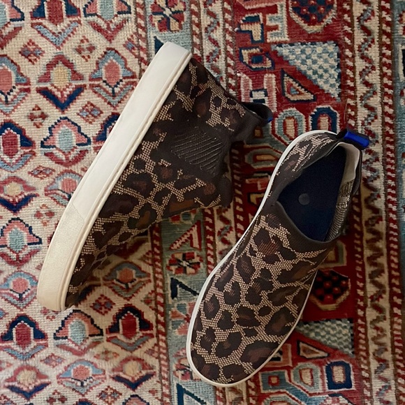 Rothy’s Big Cat Chelsea Boot Sneaker - Picture 2 of 7